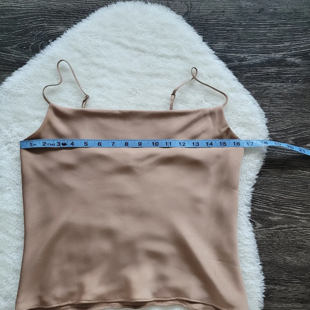 Aritzia Babaton Cowl Neck Camisole in Gold Camel Sz XS - Picture 8 of 10